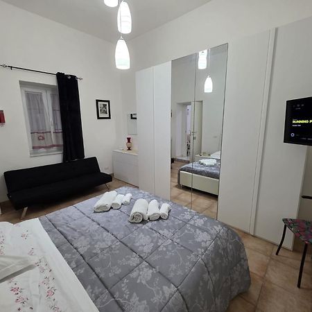 Domus Ciccio Pompeii - Relax & Free Parking Apartment Скафати Екстериор снимка